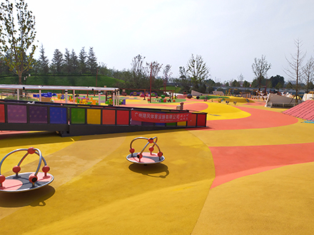 5MM游乐场健身房幼儿园小区游乐园EPDM橡胶颗粒地面彩色颗粒面层